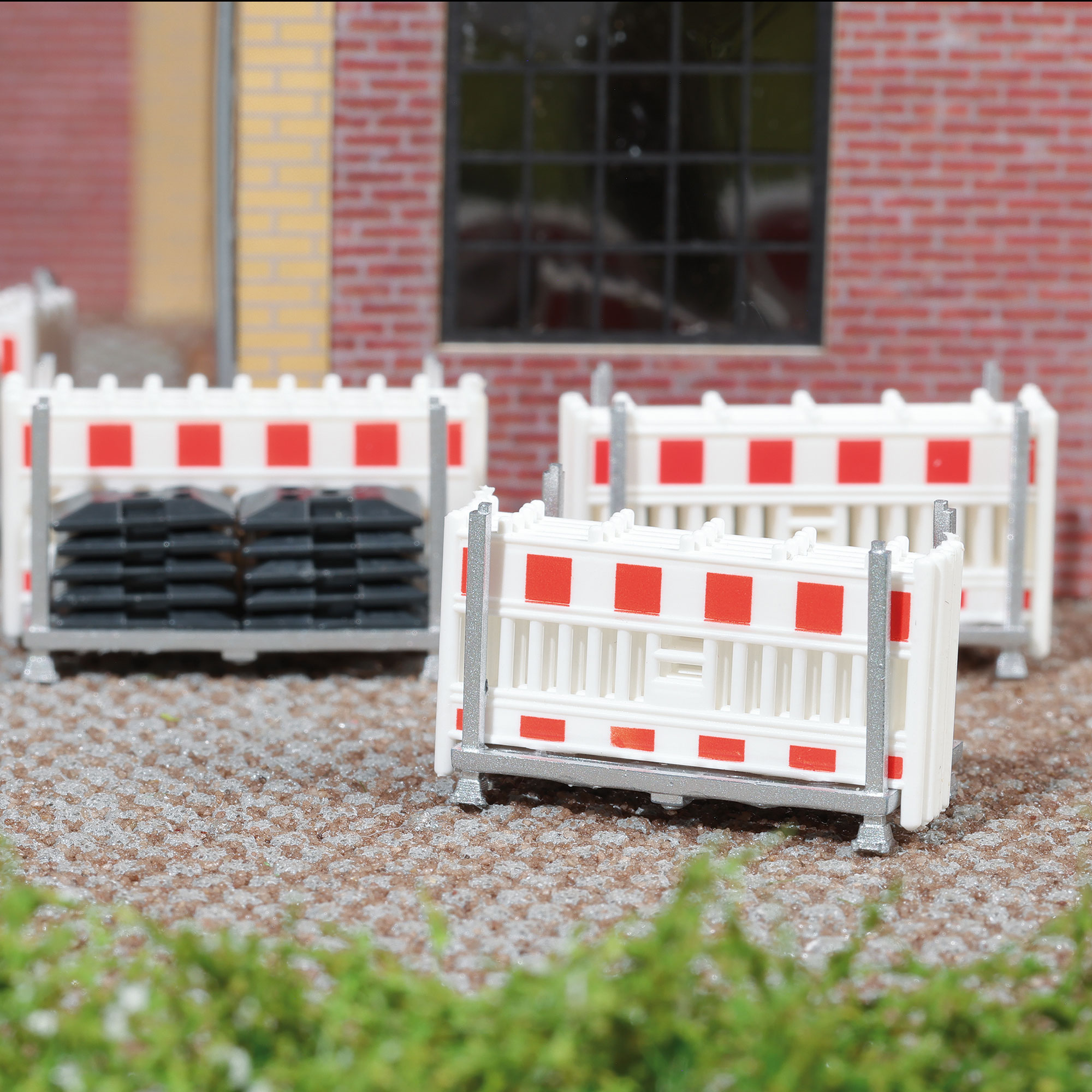 Busch 1866 - Transportgest./Zäune H0