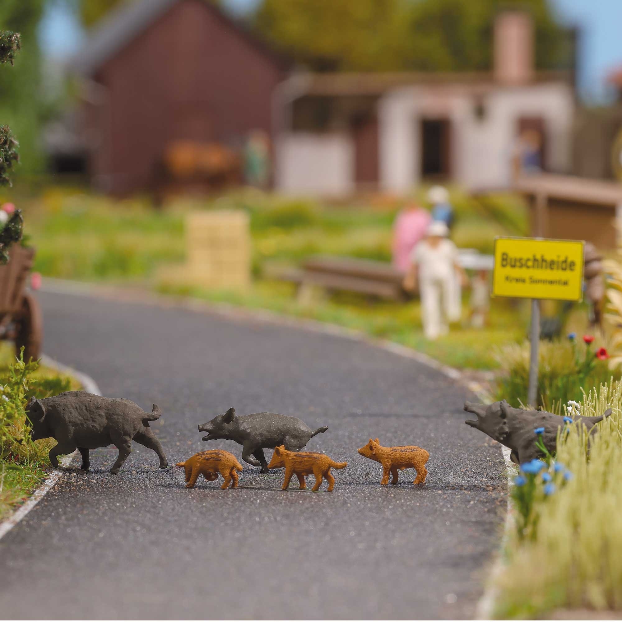 Busch 1127 - 6 Wildschweine H0