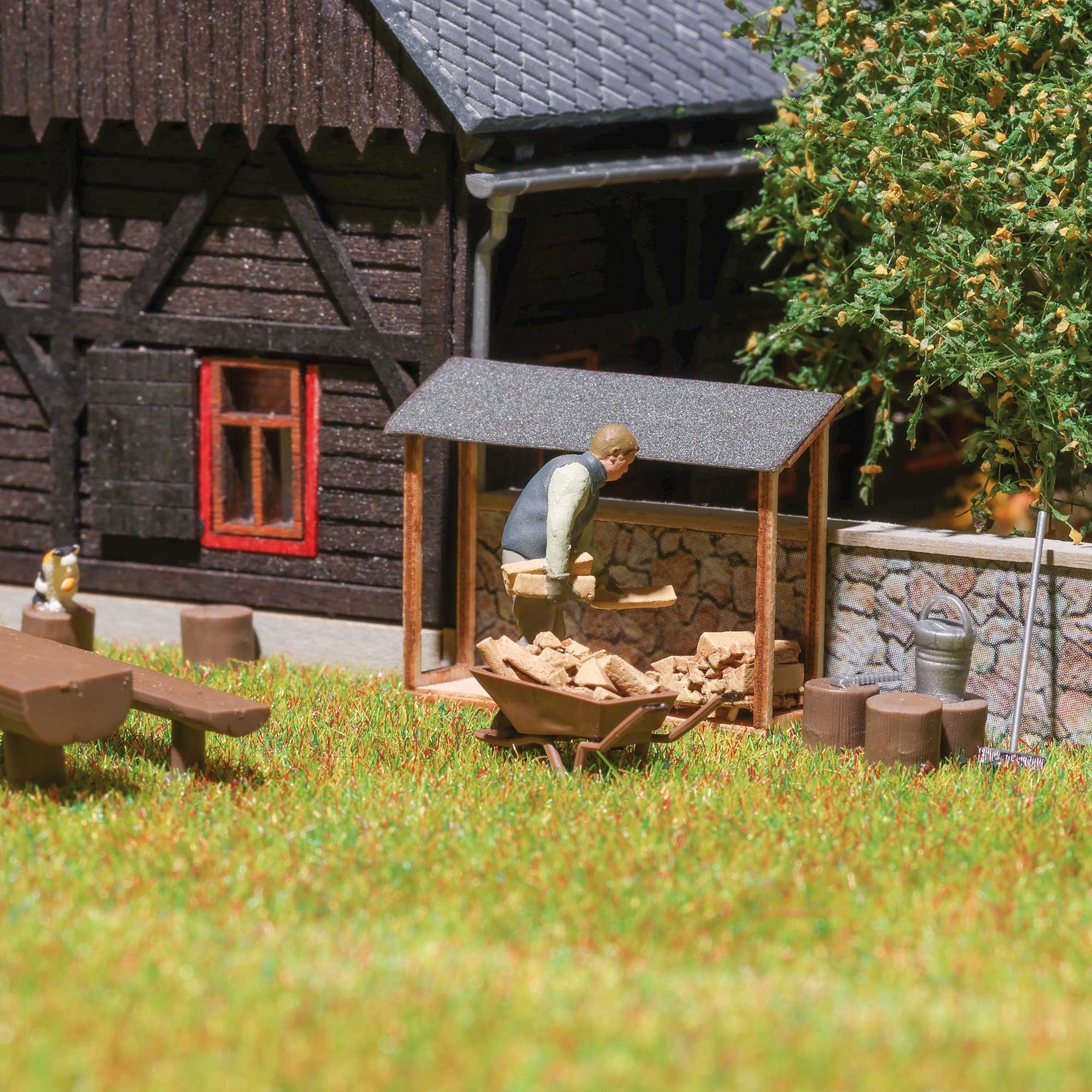 Busch 1869 - Holz stapeln H0