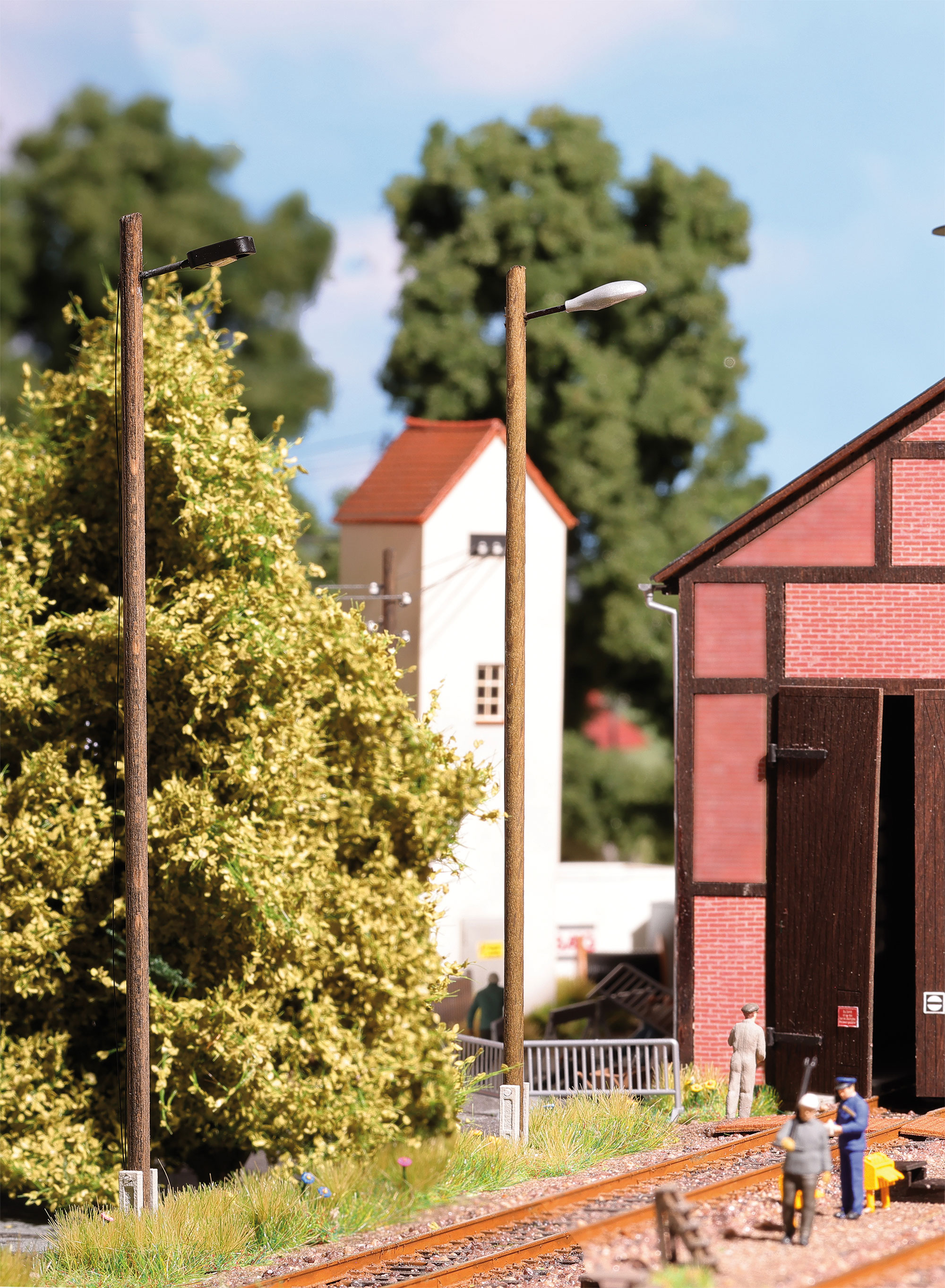 Busch 4120 - Straßenleuchte gelb eckig H0