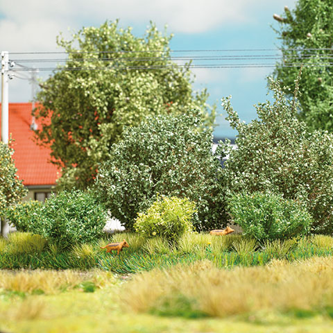 Busch 3607 - 3 Büsche Sommer H0