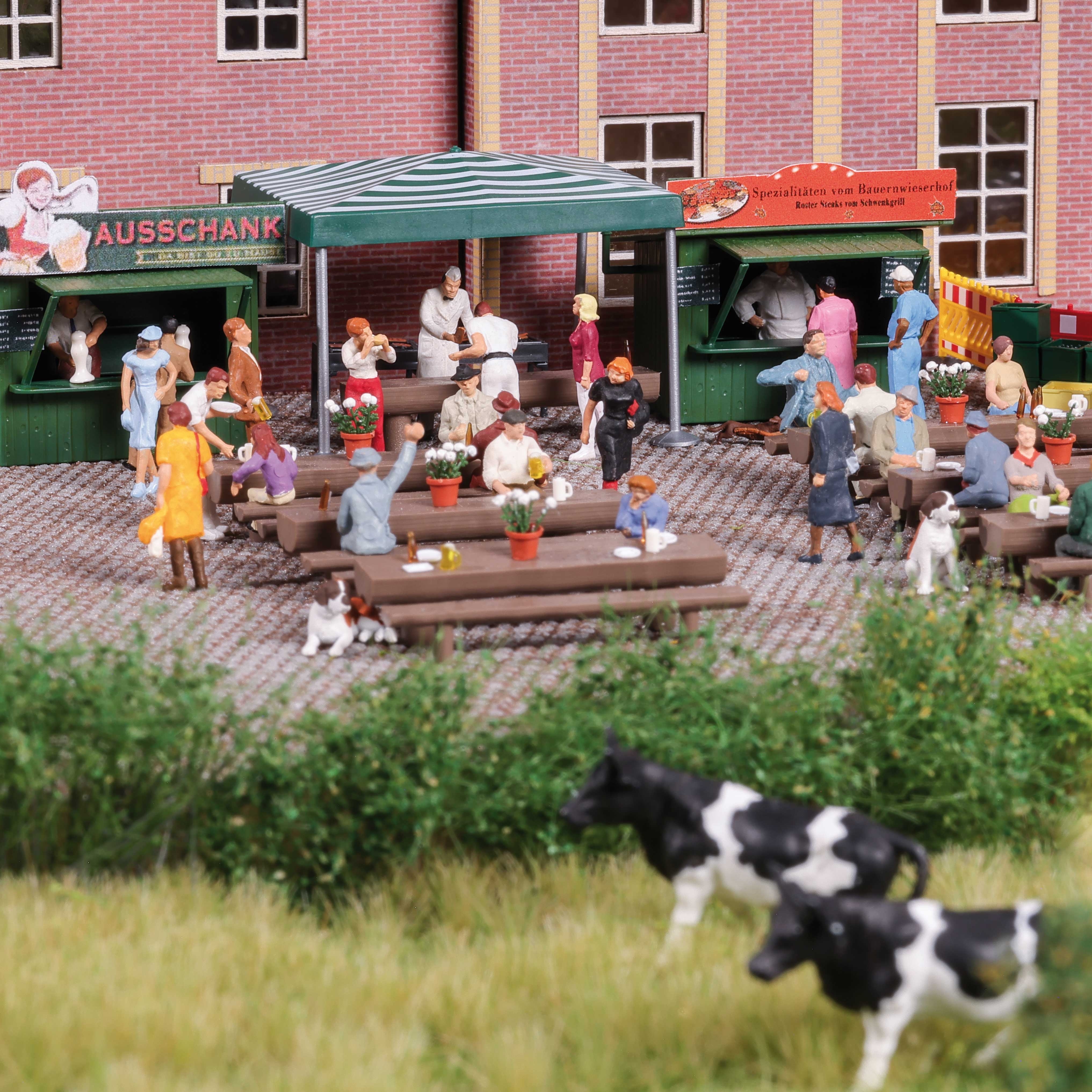 Busch 1872 - Biergarten Ährenbräu H0