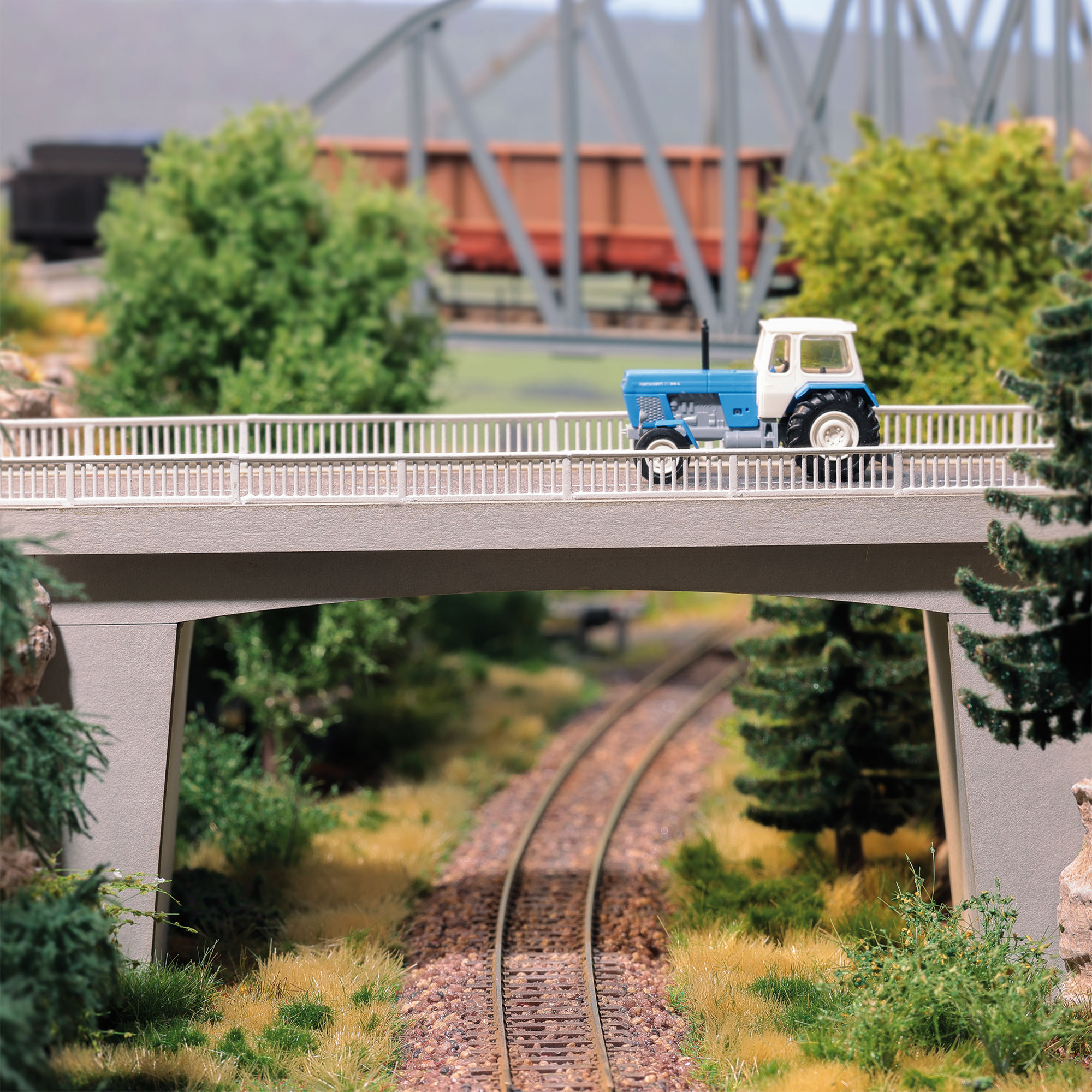 Busch 1099 - Bahnüberführung H0